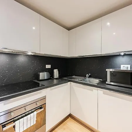 Maisonette General Stefanik Praha