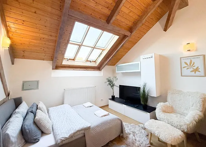 Apartament Maisonette General Stefanik